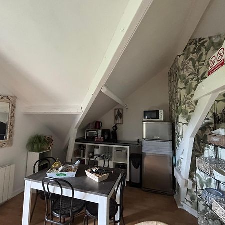 Une Ambiance Cosy Avec Jardin Privatif Nassandres Luaran gambar