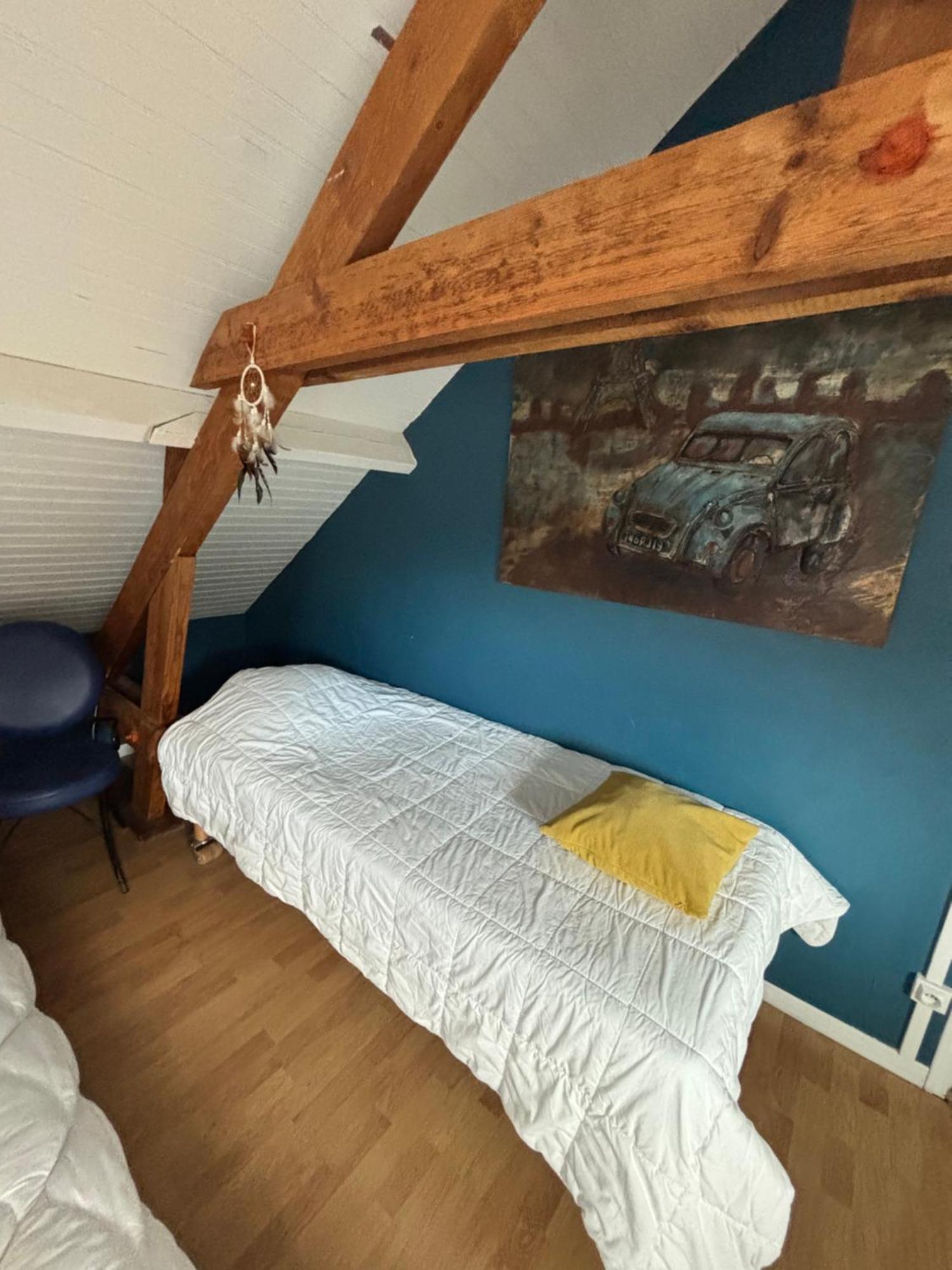 Une Ambiance Cosy Avec Jardin Privatif Nassandres Luaran gambar